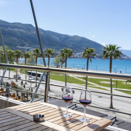 Azure Bliss Seaview Vlore-Kean Apartment Ngoại thất bức ảnh