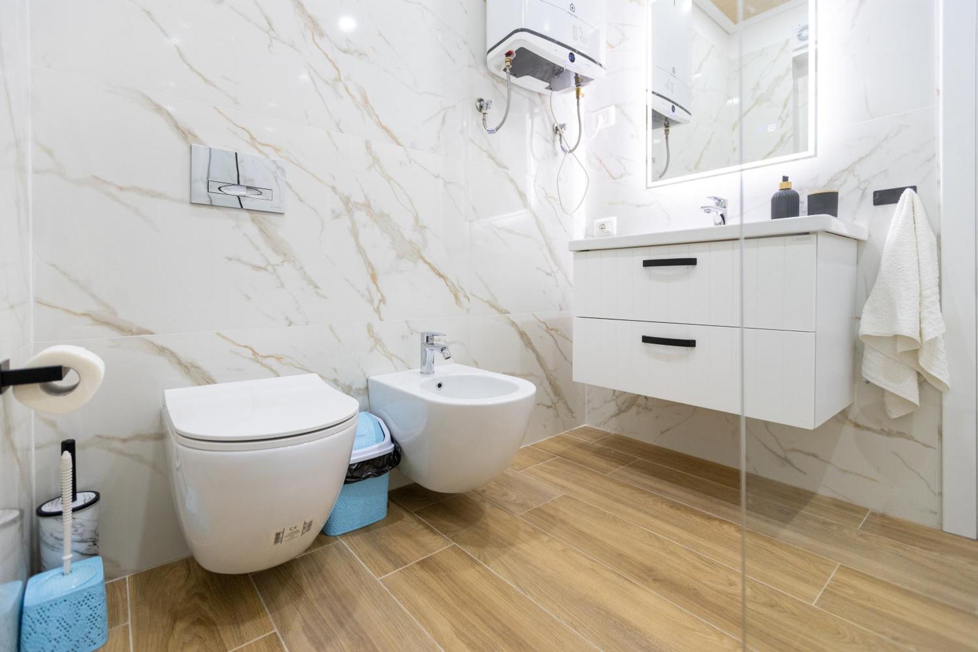Azure Bliss Seaview Vlore-Kean Apartment Ngoại thất bức ảnh